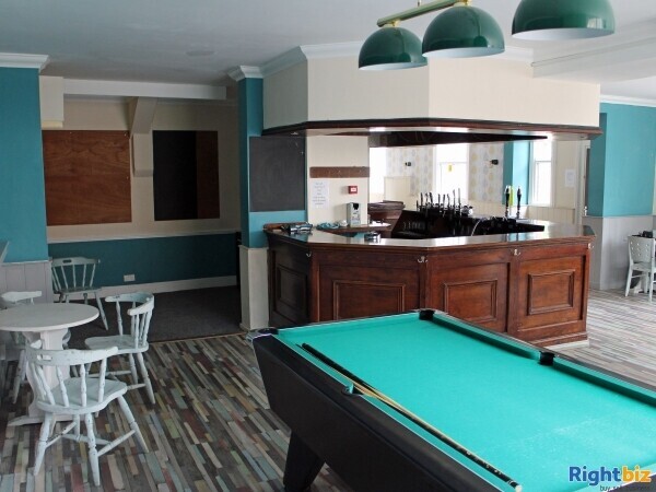 SUFFOLK - 5 BED PUB IN RESIDENTIAL AREA Photo 3