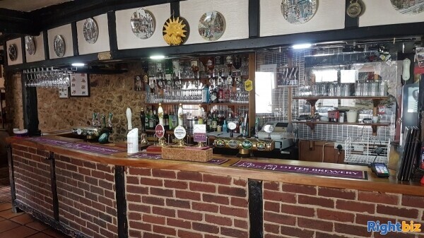 DEVON - DEVON/DORSET BORDER INN Photo 3