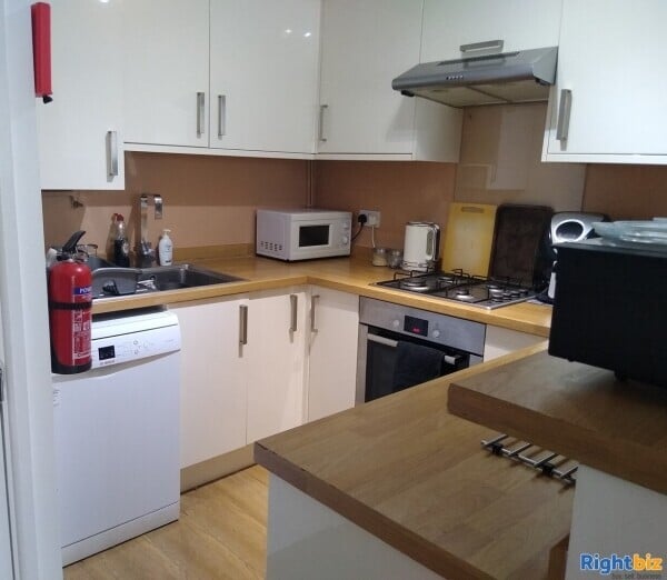 High Quality Home & Income B&B - Lymington Photo 2