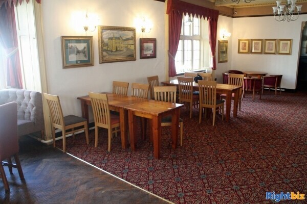 BULL HOTEL - BUSY TOWN CENTRE 22 BEDROOM HOTEL CLOSE TO A NUMBER OF BUSY TOURIST ATTRACTIONS Photo 3