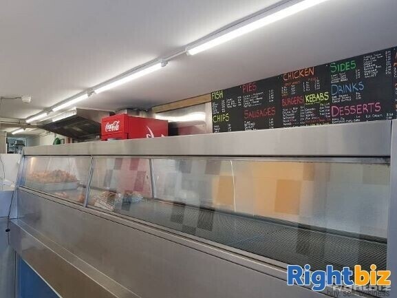 FULLY FITTED AND POPULAR FISH AND CHIP / FRIED CHICKEN SHOP Photo 3