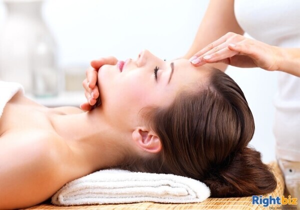 WELL LOCATED BEAUTY & NAIL SALON - £3,000 PER WEEK TURNOVER EPPING FOREST DISTRICT – ESSEX Photo 3