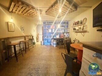 LICENSED BAR: LONGTON, PRESTON: Photo 3