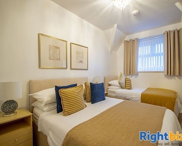 EXCEPTIONAL HOLIDAY APARTMENTS - LANCASHIRE Photo 3