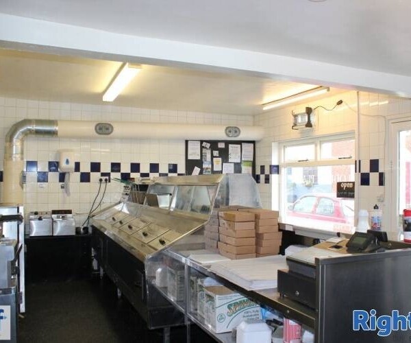 FREEHOLD FISH & CHIP SHOP WITH NEWLY RENOVATED ACCOMMODATION - LODDON, NORFOLK Photo 3