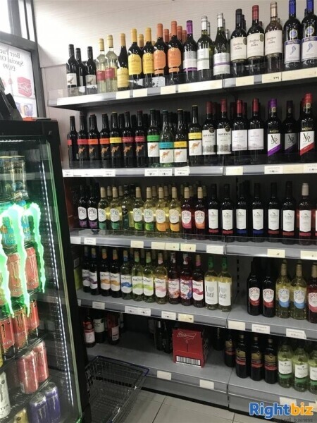 THRIVING CONVENIENCE STORE & OFF LICENCE IN MELTON MOWBRAY Photo 3