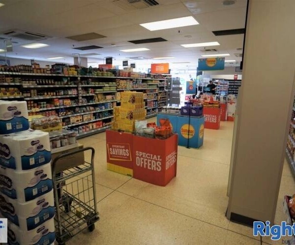CONVENIENCE STORE Photo 3