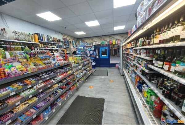 Convenience Store-Islington Photo 3