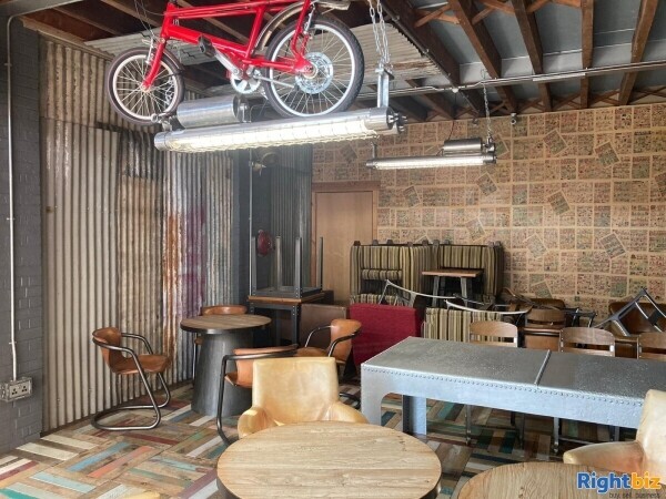 INDEPENDENT COFFEE BAR LOCATED IN DESIRABLE AREA OF LEICESTER Photo 3