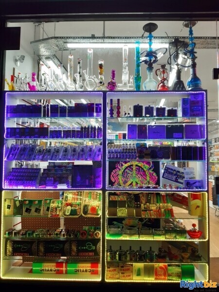 Reading (NWP8142) Mobile Shop & Off Licence Photo 3