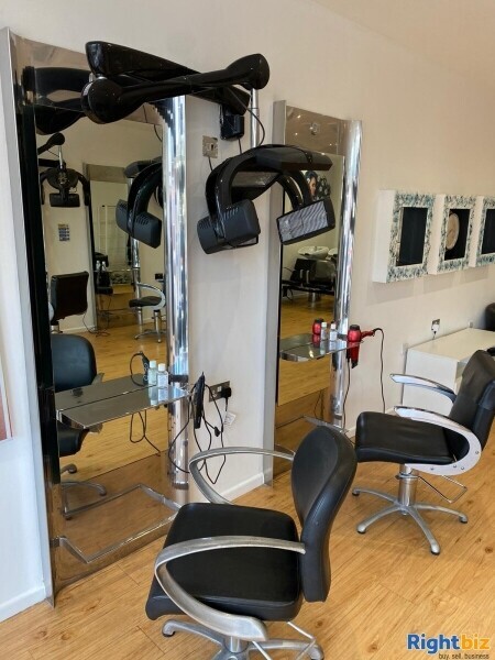 *PRICE REDUCED*OFFERS INVITED* Long-Established, Quality, Unisex Hair Salon, Near Camberley, Surrey Photo 3