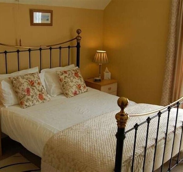 SUPERB 5 LETTING ROOM GUEST HOUSE - DERBYSHIRE Photo 3