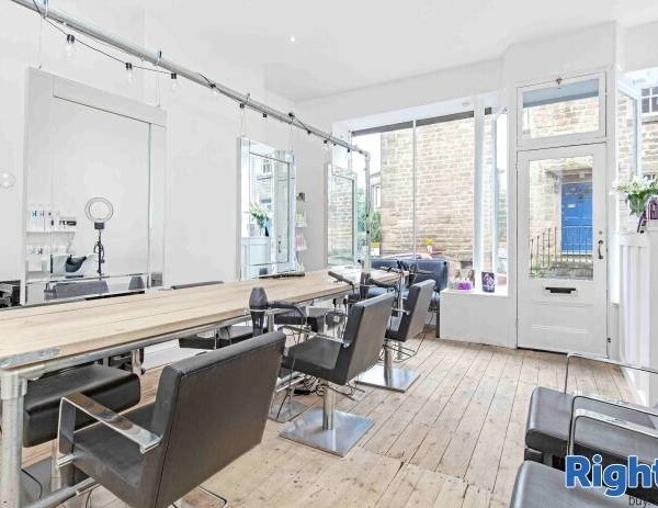 Well-Equipped Hair & Beauty Salon in Bakewell Photo 3