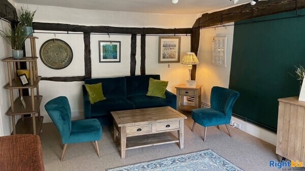 AWARD WINNING COFFEE SHOP & SHOP OFFERING UNIQUE HOMEWARE, GIFTS AND FURNITURE RETAILER Photo 3