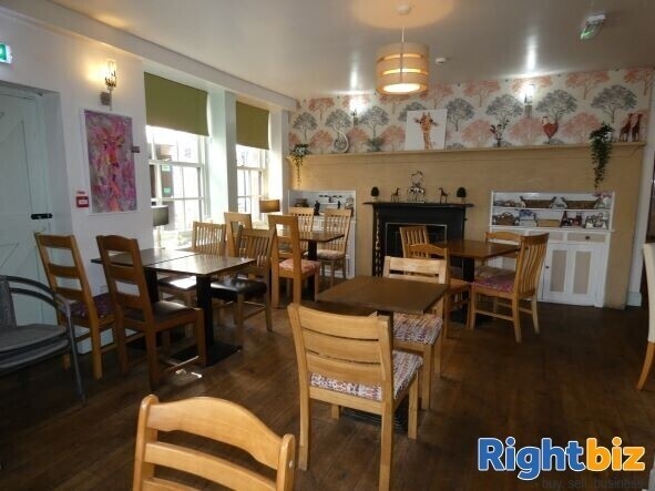 Licensed Cafe Burnley Photo 3