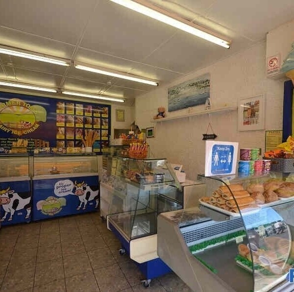 Sandwich Takeaway on Brixham Quay Photo 3