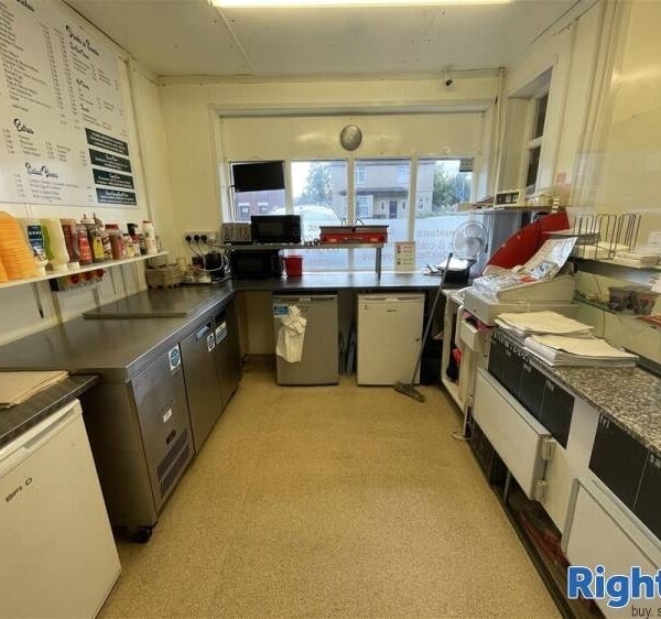 Cafe & Sandwich Bars For Sale in Normanton Photo 3
