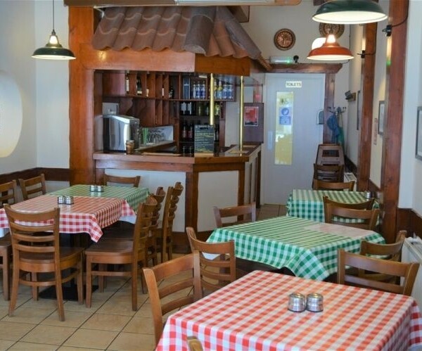 Beautiful and Profitable Restaurant in Dunbar Photo 3