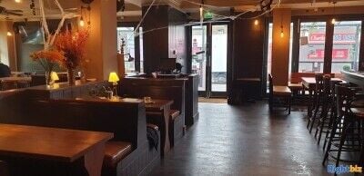 DELIGHTFULLY WARM RESTAURANT, CLAPHAM NORTH, LONDON DELIGHTFULLY WARM RESTAURANT, CLAPHAM NORTH, LONDON