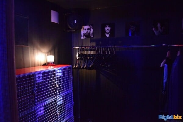 PRIVATE MEMBERS BAR/CLUB (10AM TO 2AM LICENCE) BRIGHTON, EAST SUSSEX Photo 3