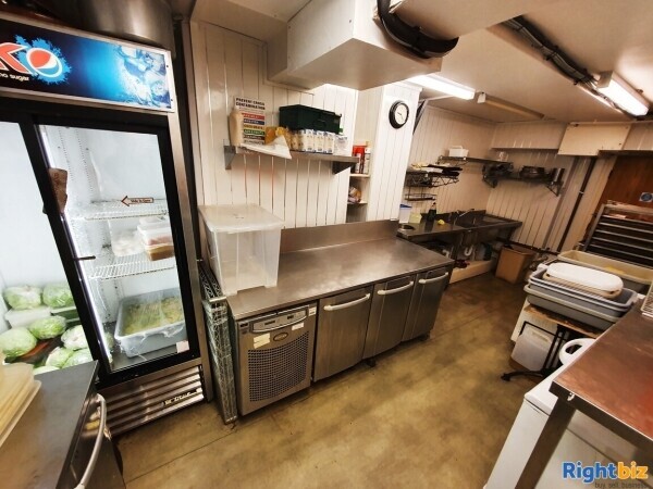 A1 CAFÉ / COFFEE SHOP WITHIN GOOD SIZE TWO STOREY UNIT - TURNOVER £3,000 PER WEEK  Photo 3