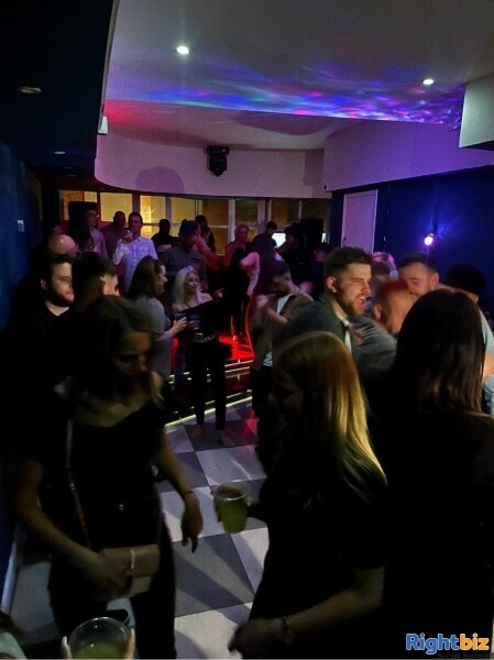 Leasehold Town Centre bar for sale Photo 3