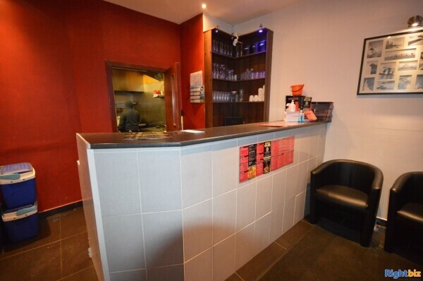 Full Class 3 Hot Food Takeaway and Restaurant  located in Penicuik town centre. Photo 3