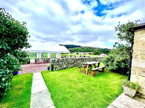 NORTHUMBERLAND,  ALWINTON - HISTORIC FORMER COACHING INN Photo 3