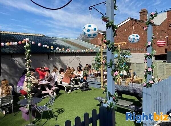 Fully Refurbished Bar & Grill in the West Midlands Photo 3
