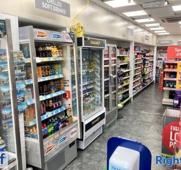 CONVENIENCE STORE Photo 3