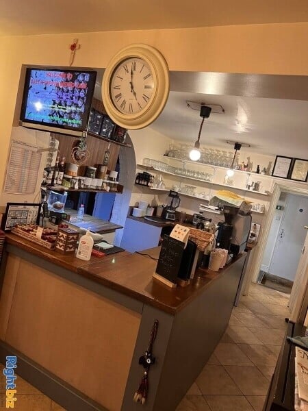 Bistro cafe restaurant for sale Photo 3