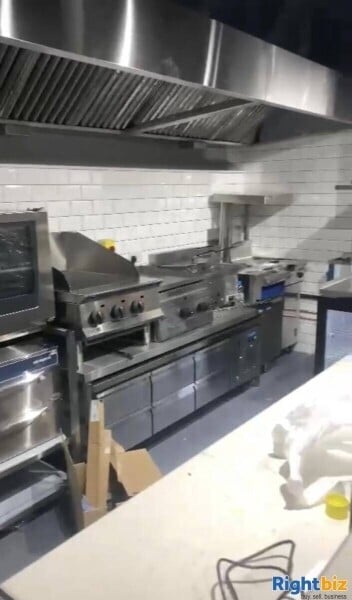 Stratford Food Court Restaurant/Takeaway Photo 3