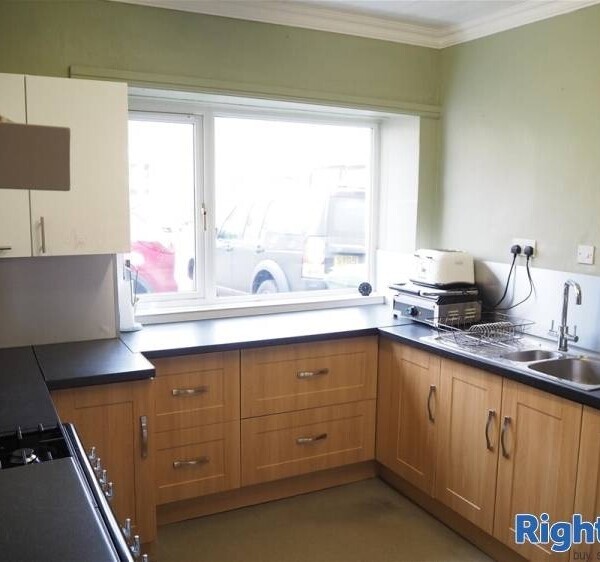 Hotels For Sale in Richmond Photo 3