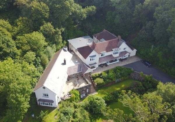 Under Offer: Distinctive 11 Bedroom Hotel in a Unique North Devon Setting For Sale in Barnstaple Photo 3