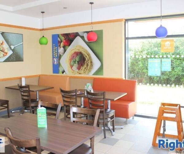 NEW PRICE! RESTAURANT & TAKEAWAY - CAXTON, GIBBET PARK SERVICES, A428 CAMBS Photo 3