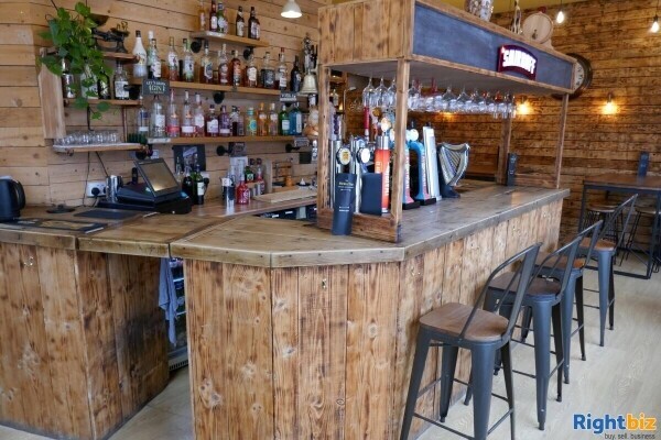 Free of Tie Bar Tap House in Warrington Cheshire Business For Sale. Photo 1
