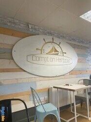 Leasehold restaurant and coffee shop