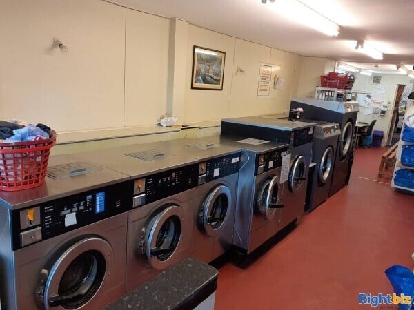 Successful Laundrette for Sale, Rothesay, Isle of Bute Photo 3