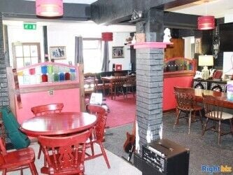 GWENT - EDGE OF NEWPORT VILLAGE CENTRE INN