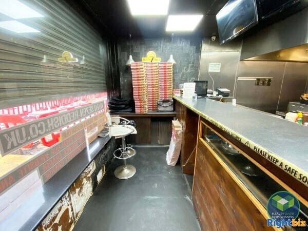 HOT FOOD TAKEAWAY: REDDISH: Photo 3