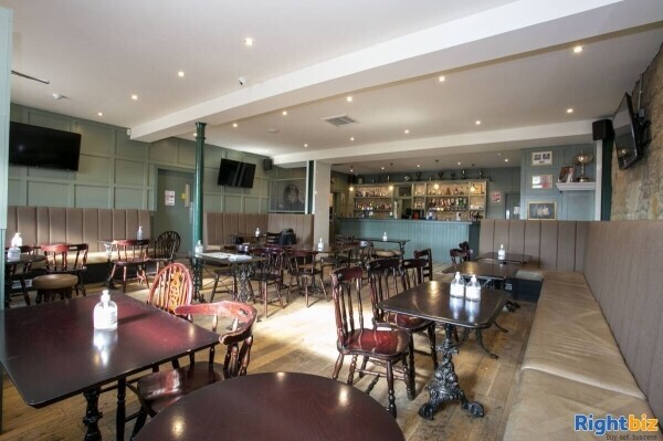 Well Established and Popular Bar/ Restaurant For Sale Photo 3