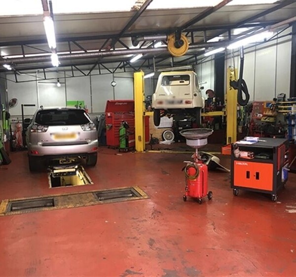 WELL REVIEWED FREEHOLD GARAGE SERVICES – DERBYSHIRE Photo 3