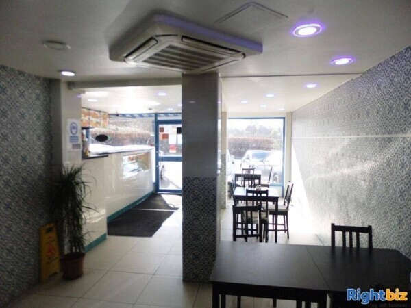 HOT FOOD TAKE-AWAY & DELIVERY - CLOSE UNIVERSITY - READING Photo 3
