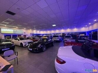 Car dealership and MOT workshop, All Tools and Equipment Ready to work. Plus 4 ramps and MOT ramp 