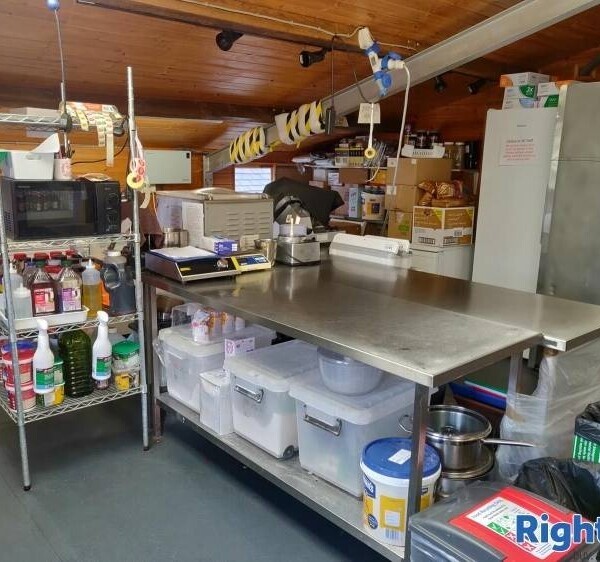Licensed Café & Coffee Shop Located In Wootton Wawen Photo 3