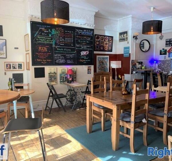 CAFÉ BAR Photo 3