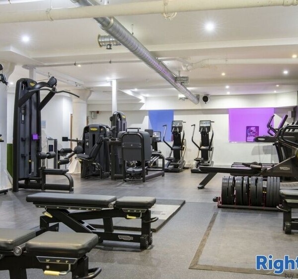Extremely Popular Gym in East London Photo 3