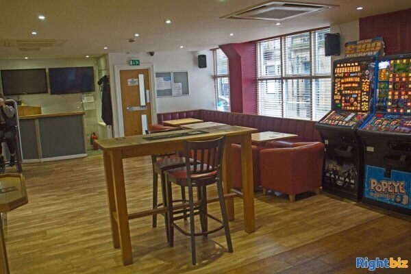 LANCASHIRE - WET LED COMMUNITY LOCAL PUBLIC HOUSE WITH LETTING ROOMS Photo 3
