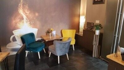 Newly created busy Coffee Shop, leasehold with additional income from established room rental. Newly created busy Coffee Shop, leasehold with additional income from established room rental.