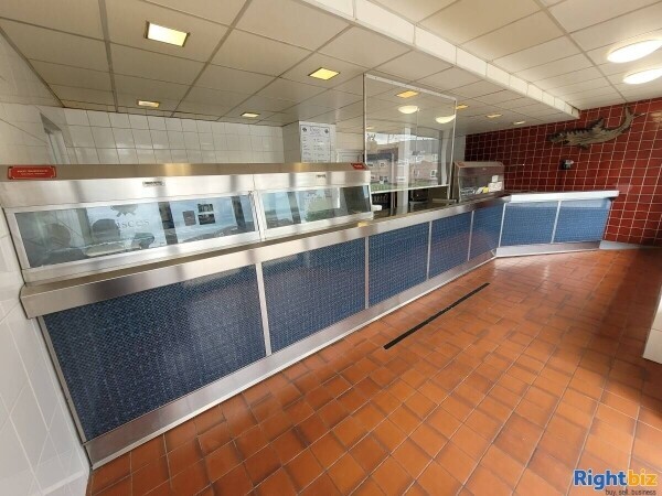 Leasehold  Fish and chip shop for sale in Sherborne Dorset Photo 3